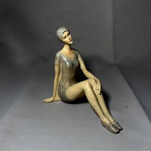 Vtg 1920s Art Deco Bathing Beauty 6” Tall  Ceramic Statue Figurine